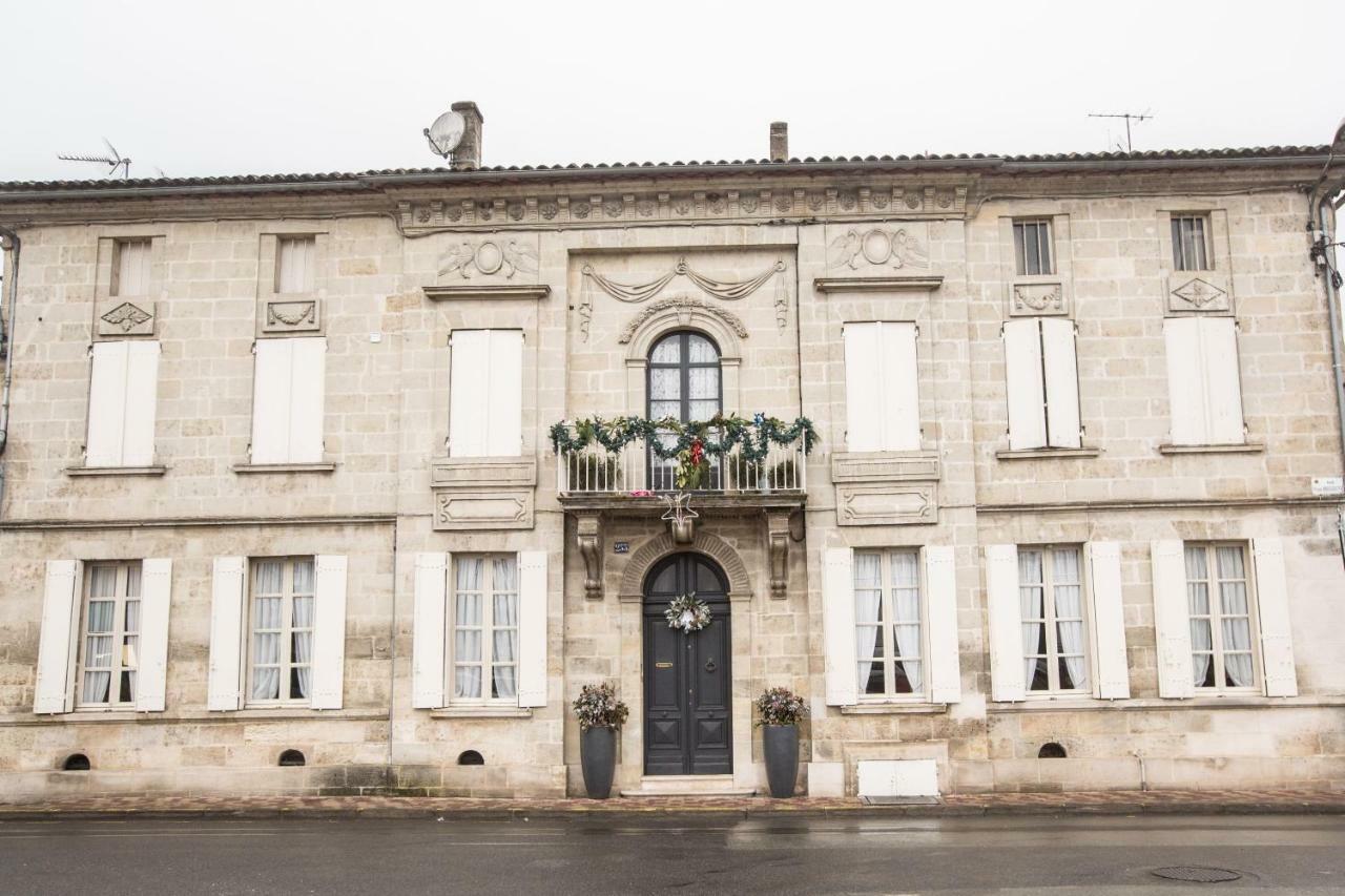 Le Grand Echiquier Hotel Coutras Exterior photo